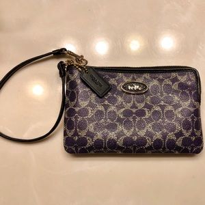 NWOT Coach Wristlet/Wallet